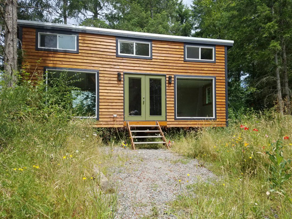 Modern Mammoth Portable cabin tiny home house rv camper smedium