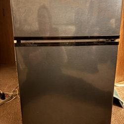 Mini Fridge With Freezer