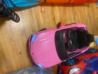 Toy ride on cars