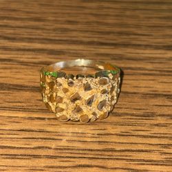 Gold Nugget Ring  14 Karat  3 Grams