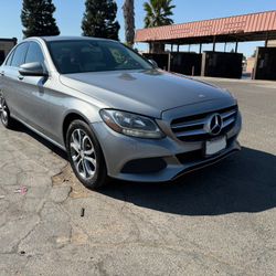 2015 Mercedes C300 4matic 