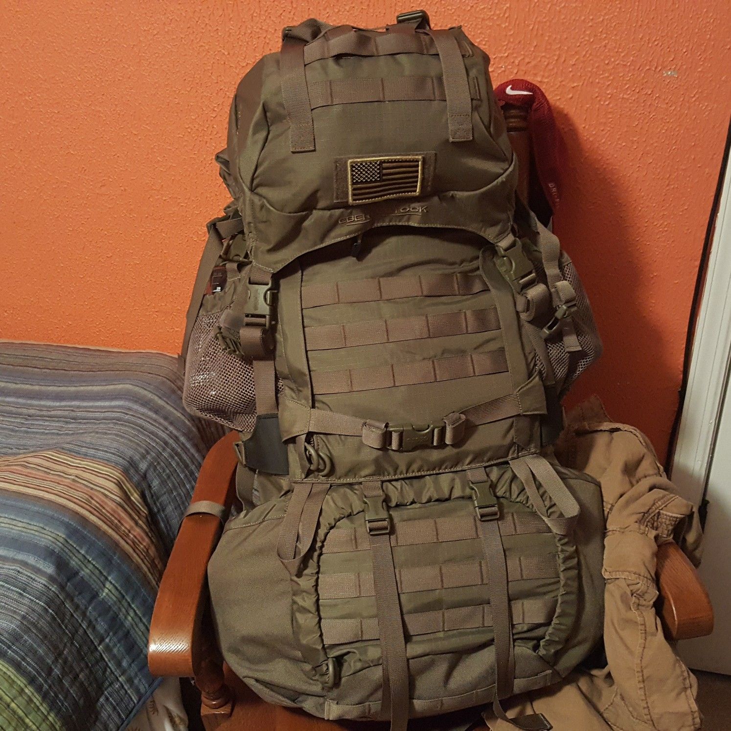 Eberlestock Destroyer ruck, snugpak sleeping bag, gortex bivy, and etc..