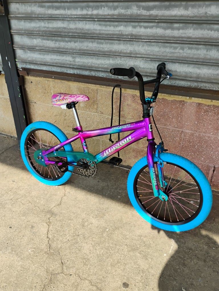 18-in girls illusion Genesis bike
