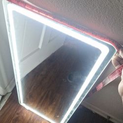 Vanity/mirror, Electric Light Medium And High Contrast,$100,OBO