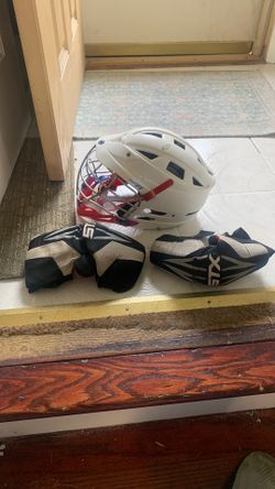 Lacrosse helmet and elbow pads