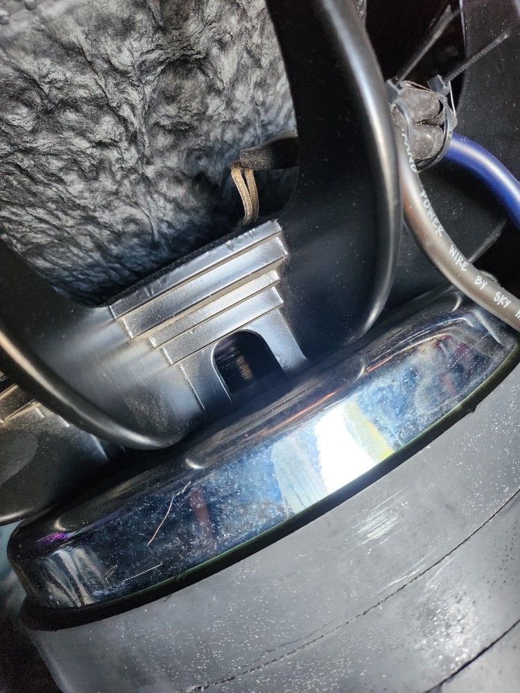 2 DC Audio 15" Subwoofers Level 5's