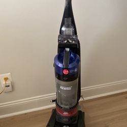 Wind tunnel Hoover Vacuum 12 Amps Automatic Cord Rewind 