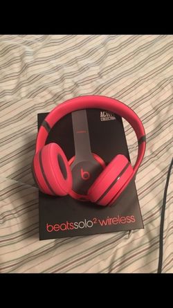 Siren Red (Pink) Wireless Beats by Dre