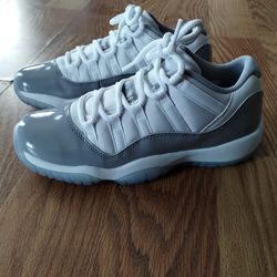 Jordan 11s (7y)