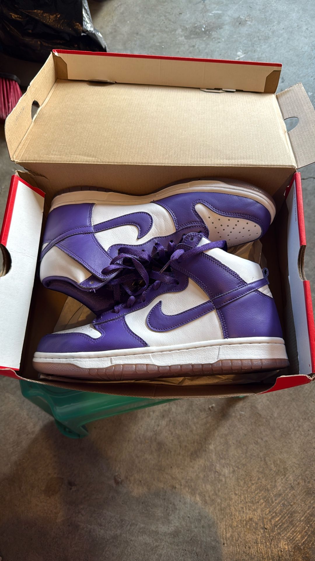 Nike Dunk Hi Varsity Purple Men’s 10.5/womens 12