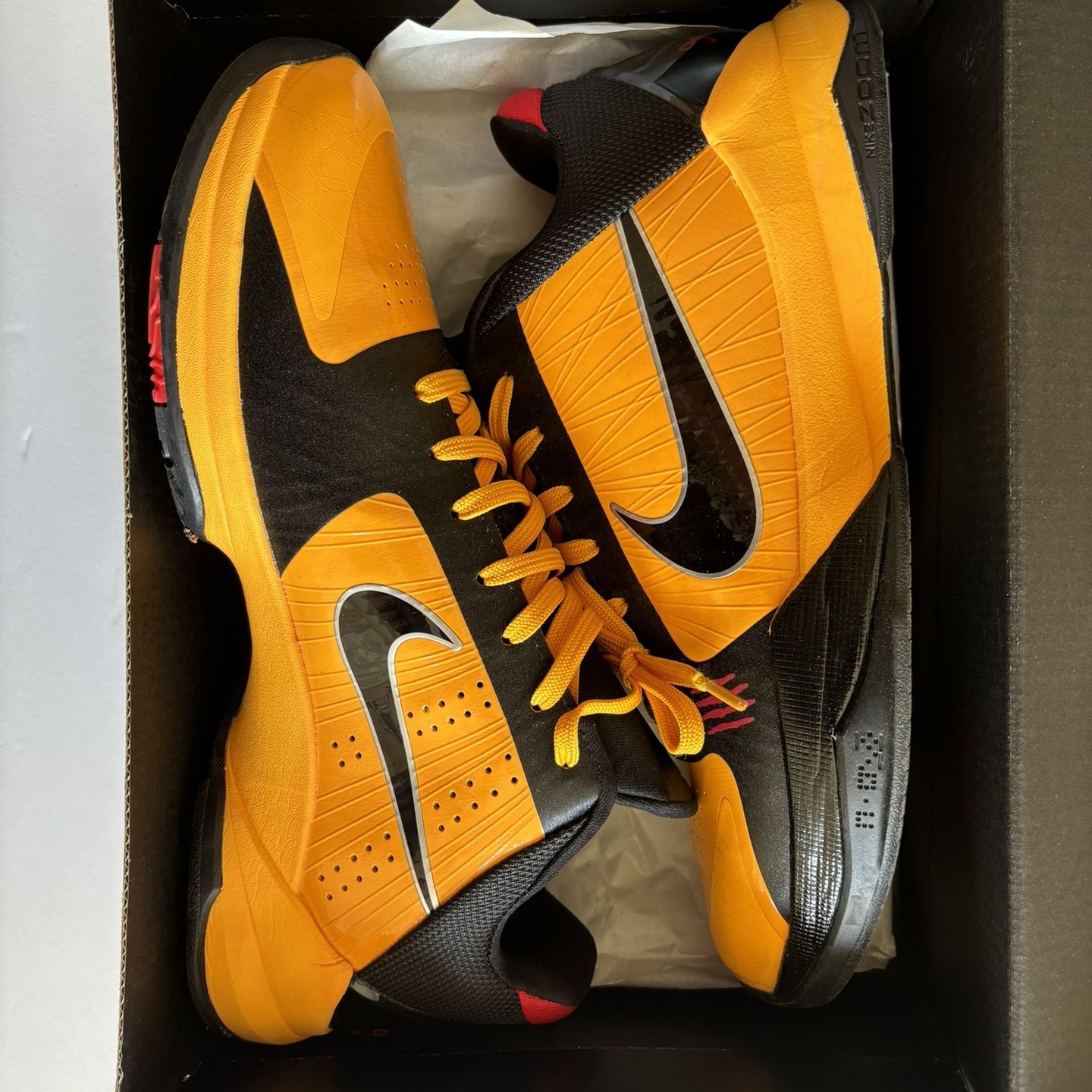 Nike Kobe V Protro Bruce Lee Size 10 for Sale in San Pedro, CA 