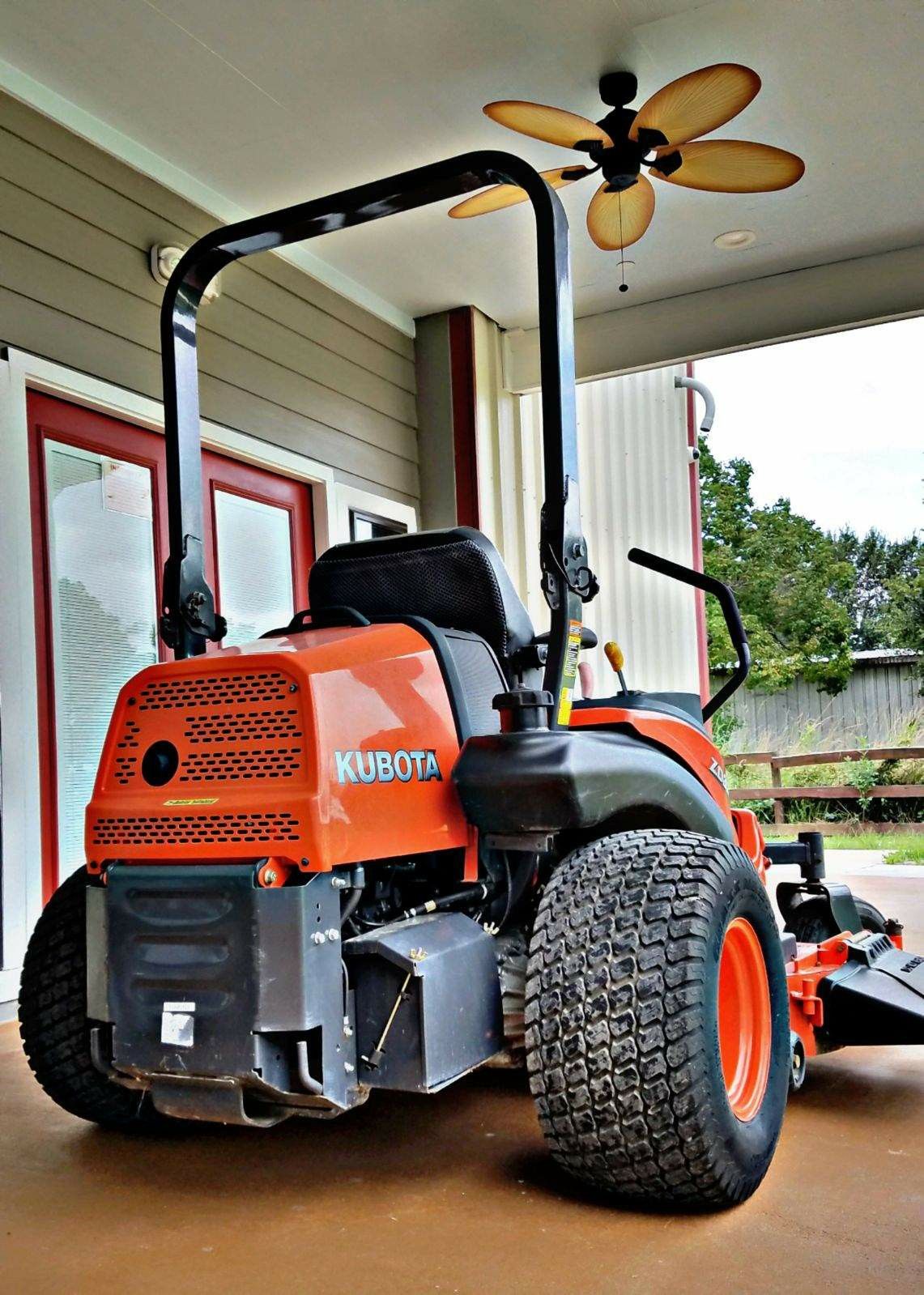 BRAND NEW Engine! Kubota ZD323 Zero Turn Mower for Sale in Richmond, TX