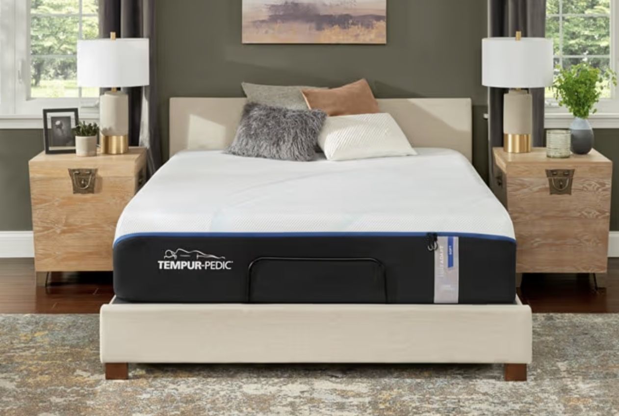 Tempur-Pedic TEMPUR-LuxeAdapt® 1.0 13" Soft Queen Mattress