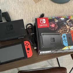 Nintendo Switch 
