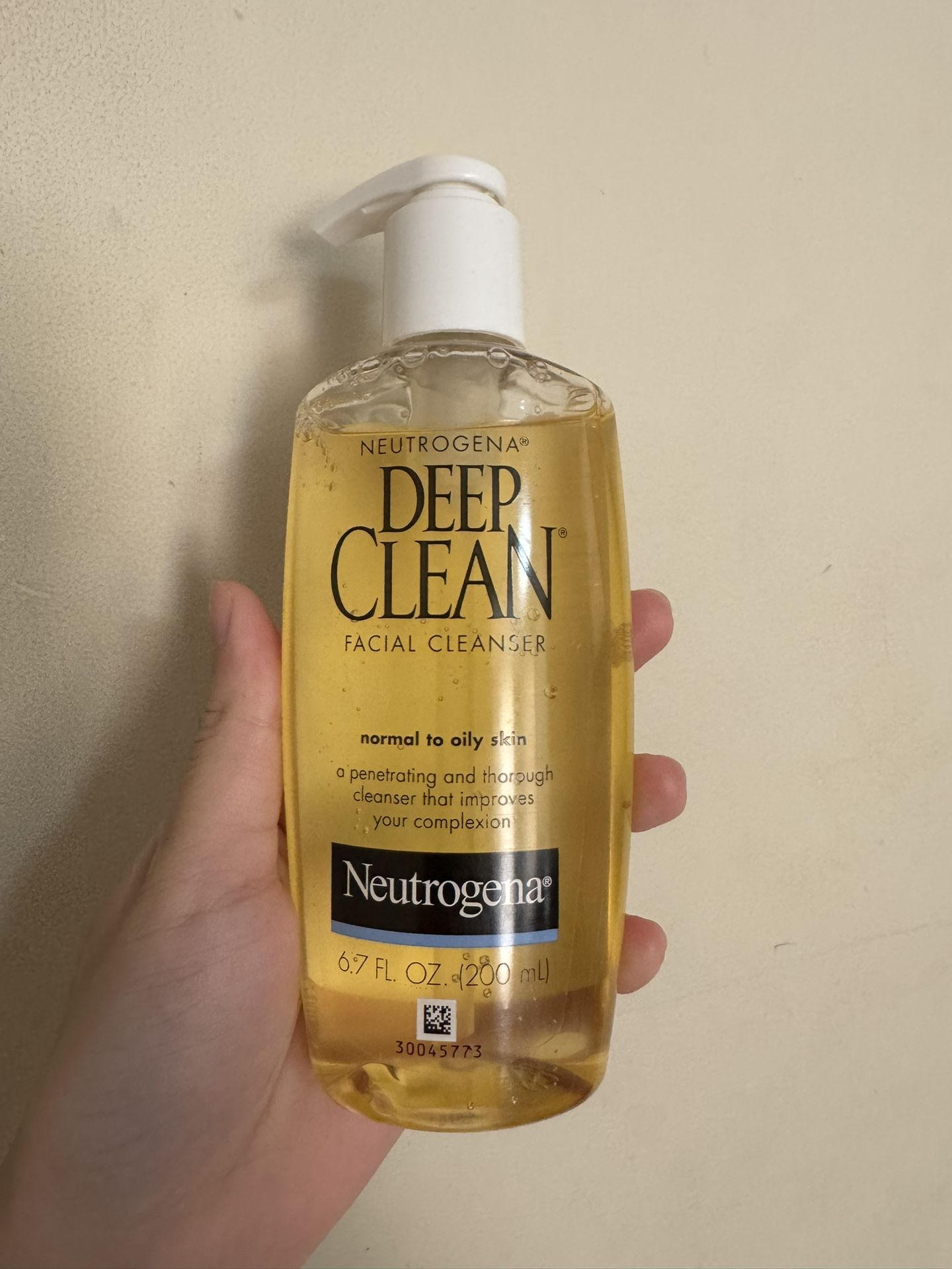 Neutrogena Deep Clean Daily Facial Cleanser with Beta Hydroxy Acid for Normal to Oily Skin Brand New