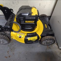 DeWalt Mower