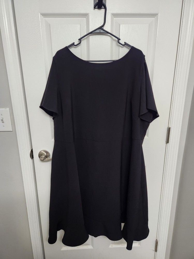 LOFT PLUS - FORMAL BLACK DRESS
