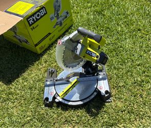 Ryobi 14 Amp Corded 10 in. Compound Miter Saw with LED Cutline Indicator