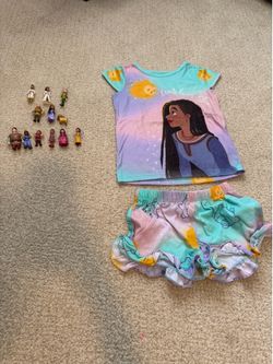 Disney Wish xs 4/6 PJ and toy set