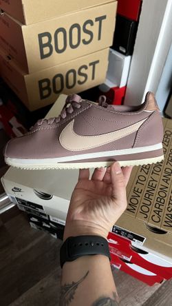 Nike classic Cortez Smokey Mauve Metallic 6W
