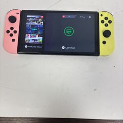 Nintendo Switch OLED DISPLAY Comes with 3 Game LIKE NEW Need for Speed, Paper Mario, Just dance2020