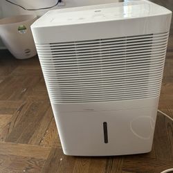 Dehumidifier 