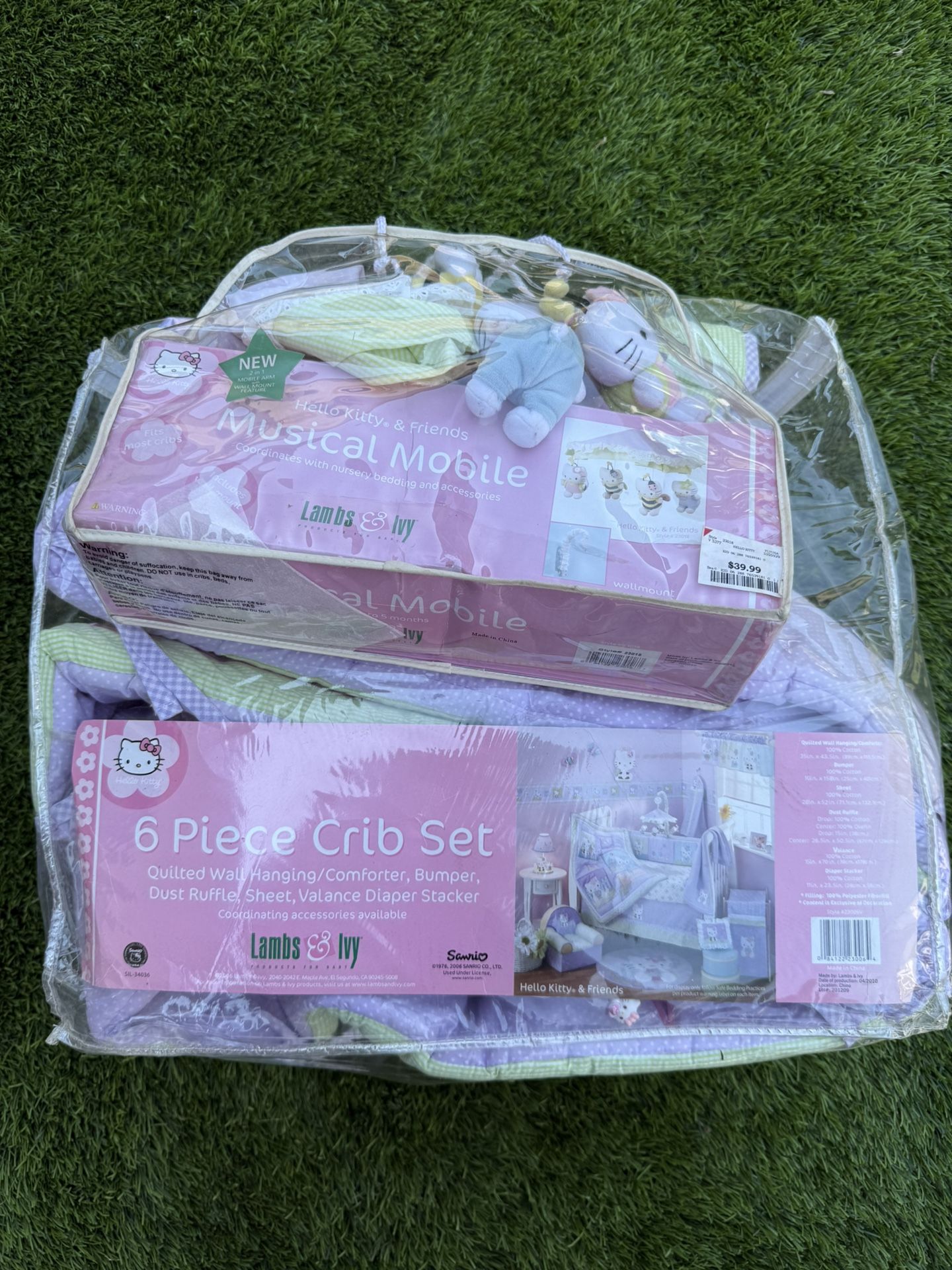 Hello Kitty Lambs And Ivy Crib Set