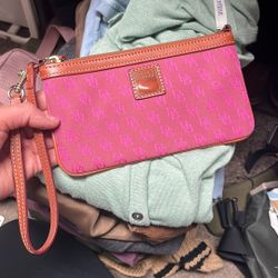 Dooney bourke Wristlet 