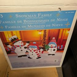 Snowman Family 