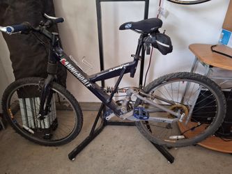 Cannondale Super-V400 Mtn Bike