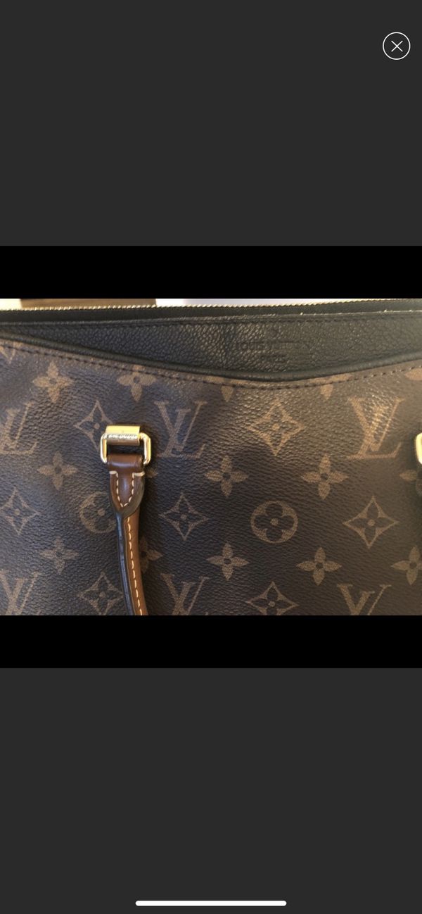 Louis Vuitton purse for sale!! Taking offers for Sale in Irving, TX - OfferUp