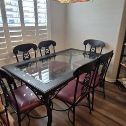 Dining Room Table 