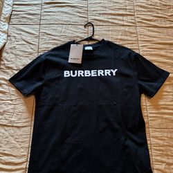 Burberry T-shirt Large