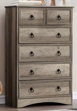 6-Drawer Tall Dresser / Chest of Drawers