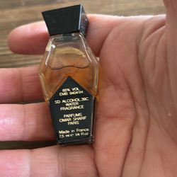 Omar Sharif Eau de Parfum  7.5 ml  made in France  vintage 1980’s  slightly used.  
