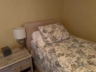 Twin bed