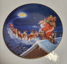George Hinke Up On The Rooftop Decorative Plate