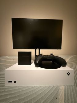 Xbox Series S Bundle