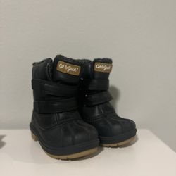 Cat And jack snow Boots Size 9c