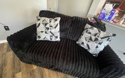 Black Recliner Sofa &amp; Loveseat Set – Like New, Manual Recline - Kissimmee, FL