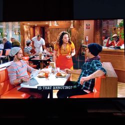 Hisense 50" Smart Tv model 50rge3 ( Free Delivery If Needed