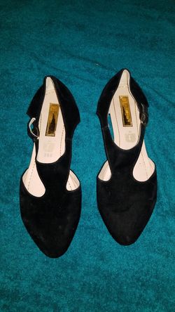 Covered toe shoes