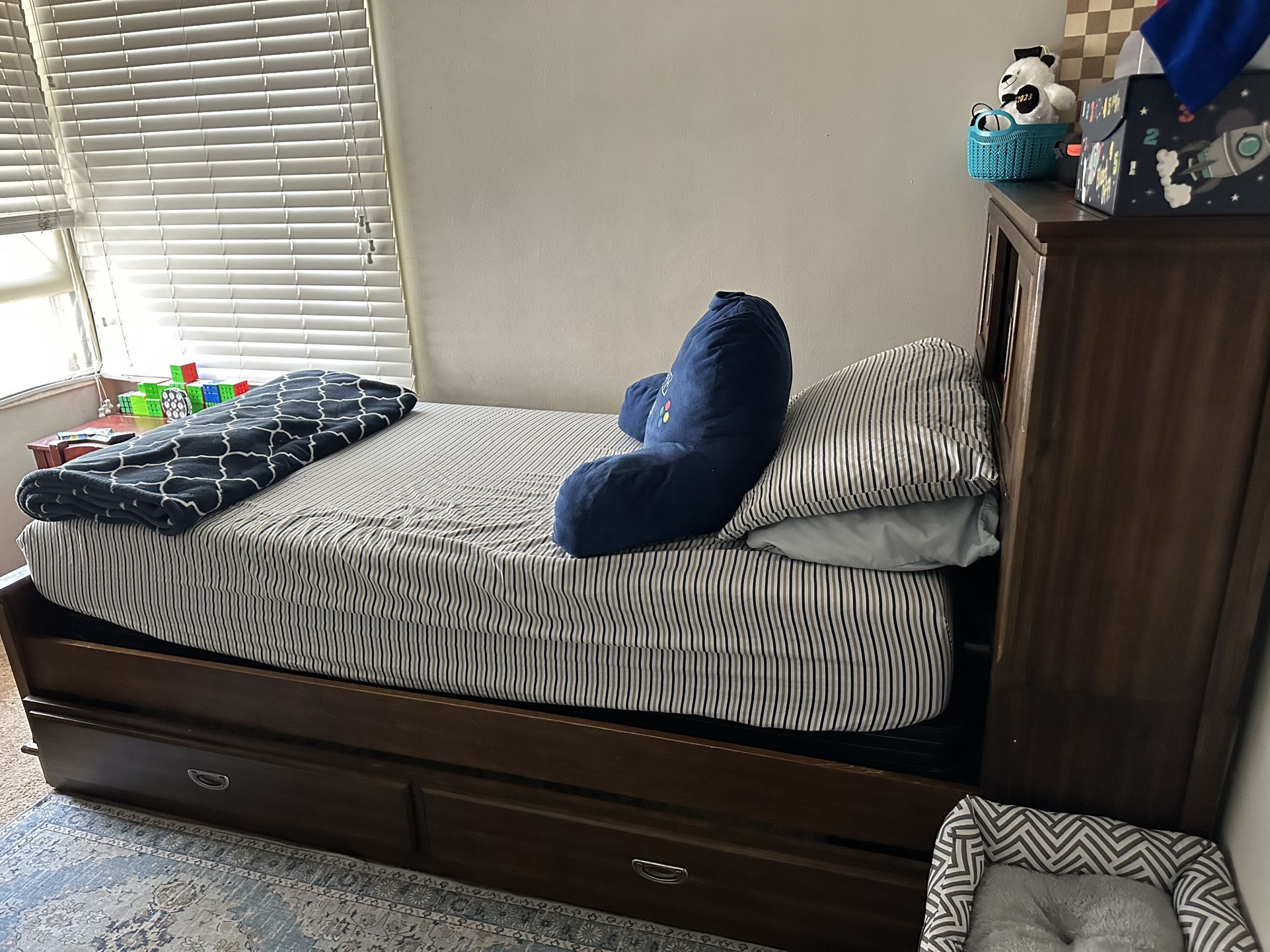 Twin Bed, Bed Frame Bookshelf And Trundle