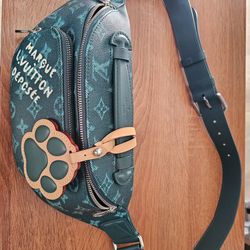 Limited Edition LV Louis Vuitton Paw print Rush Bumbag Monogram