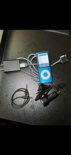 iPod Nano 4th Gen 8gb Vintage With Charger & Accessories