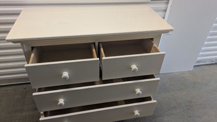 Dresser, Free Delivery👍