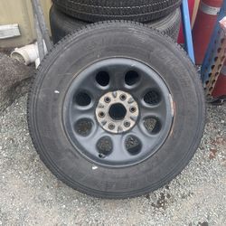 Bridgestone Dueler H/t 265/65r17