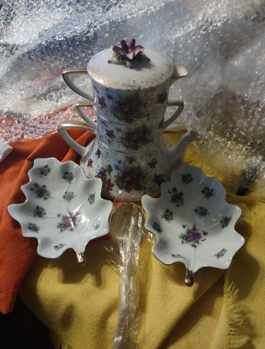 Old Vintage Collectible Stackable Teapot