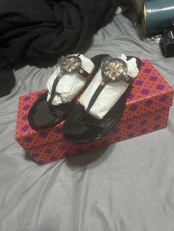 TORY BURCH