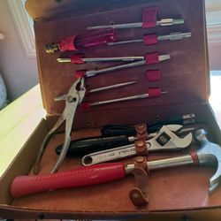 DELUXE. TOOL KIT (20 Pess)